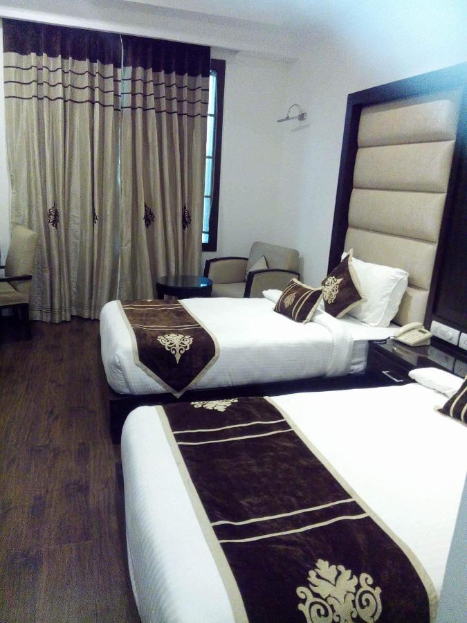 Hotel Pitrashish Pride Igi Intl Airport Delhi Exteriör bild