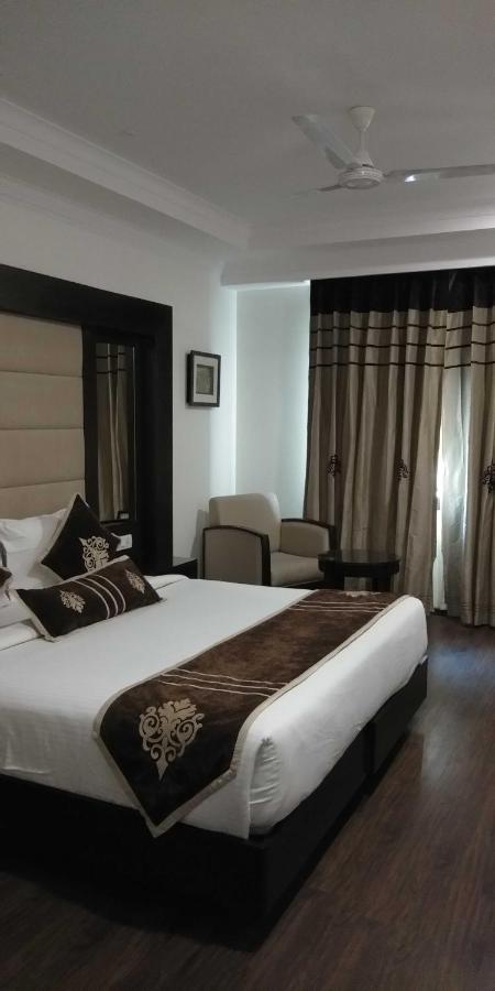 Hotel Pitrashish Pride Igi Intl Airport Delhi Exteriör bild