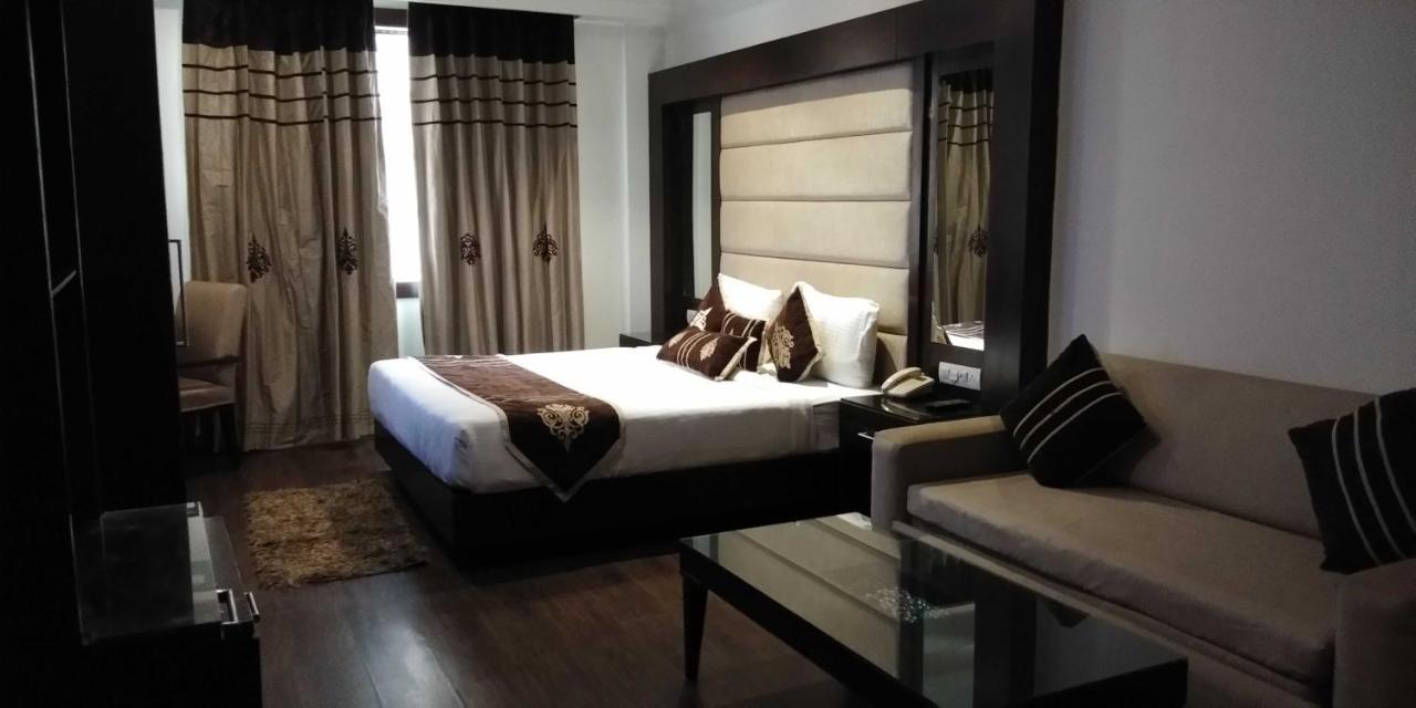 Hotel Pitrashish Pride Igi Intl Airport Delhi Exteriör bild
