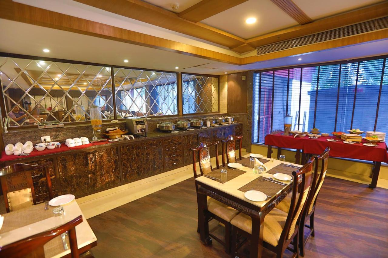 Hotel Pitrashish Pride Igi Intl Airport Delhi Exteriör bild