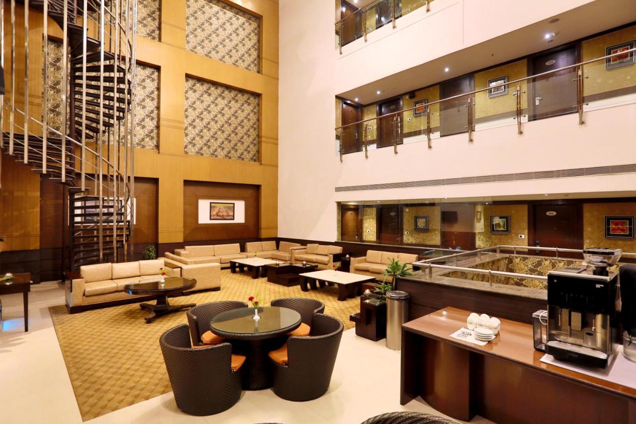 Hotel Pitrashish Pride Igi Intl Airport Delhi Exteriör bild