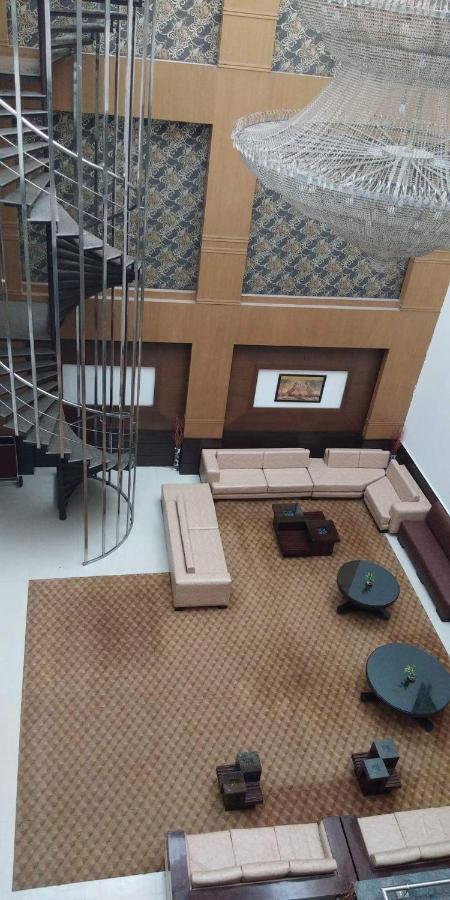 Hotel Pitrashish Pride Igi Intl Airport Delhi Exteriör bild