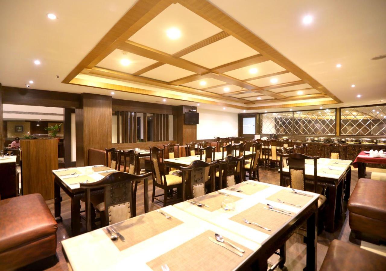 Hotel Pitrashish Pride Igi Intl Airport Delhi Exteriör bild