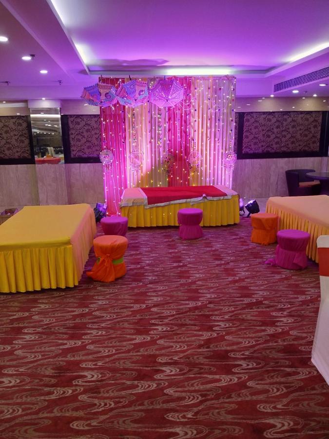 Hotel Pitrashish Pride Igi Intl Airport Delhi Exteriör bild