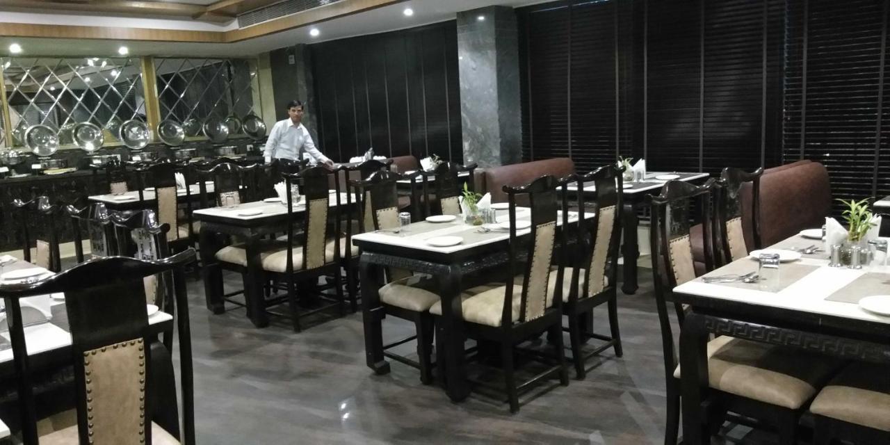Hotel Pitrashish Pride Igi Intl Airport Delhi Exteriör bild