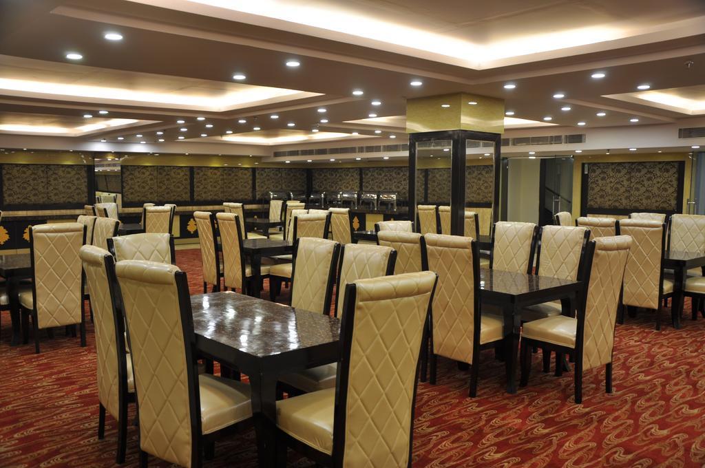 Hotel Pitrashish Pride Igi Intl Airport Delhi Exteriör bild