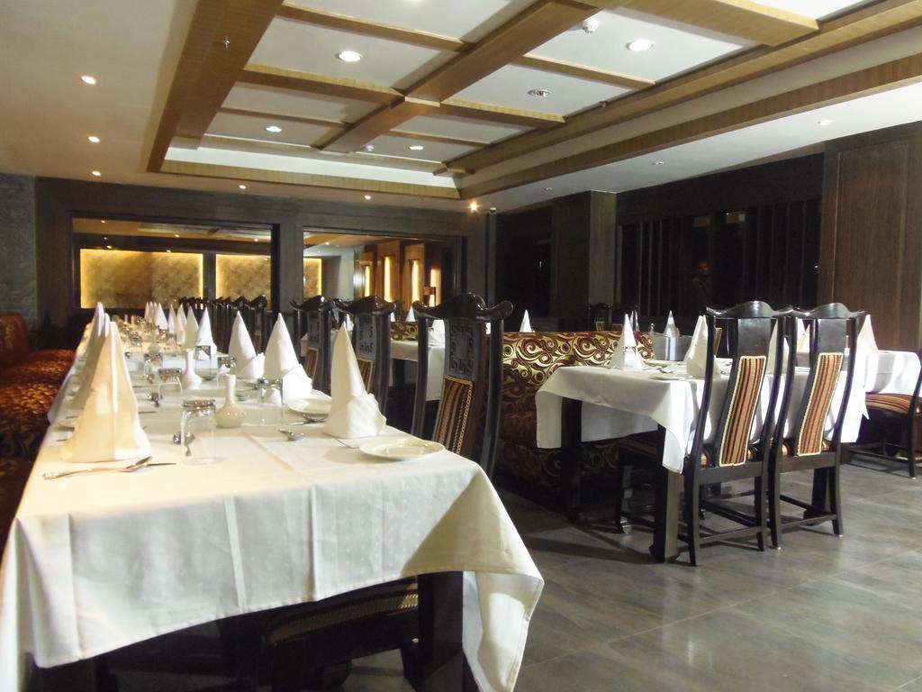 Hotel Pitrashish Pride Igi Intl Airport Delhi Exteriör bild