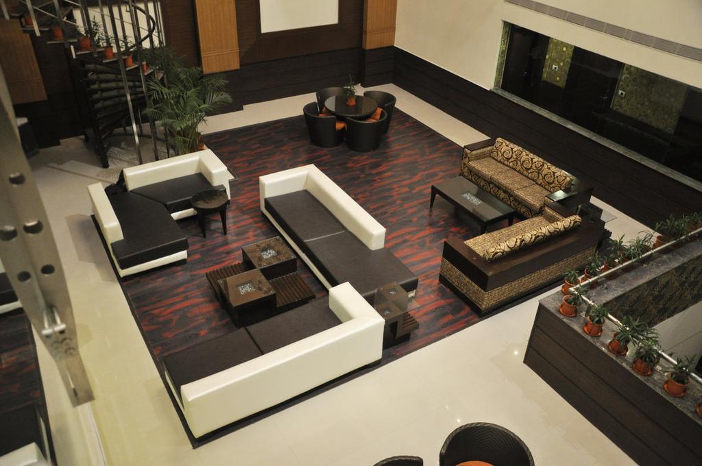 Hotel Pitrashish Pride Igi Intl Airport Delhi Exteriör bild